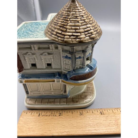Vtg 1988 Sears Disney Magic Kingdom Collection Ceramic Main Street Clothiers - Picture 5 of 8